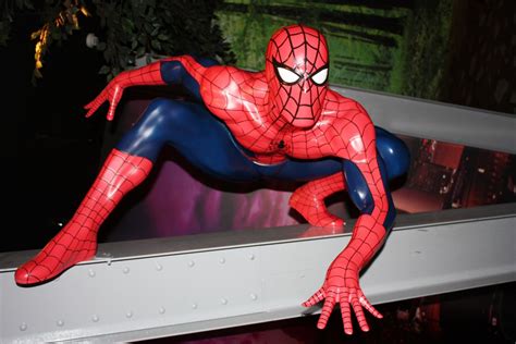 Spiderman Mascot Garb: Adding Excitement to Theme Park Attractions